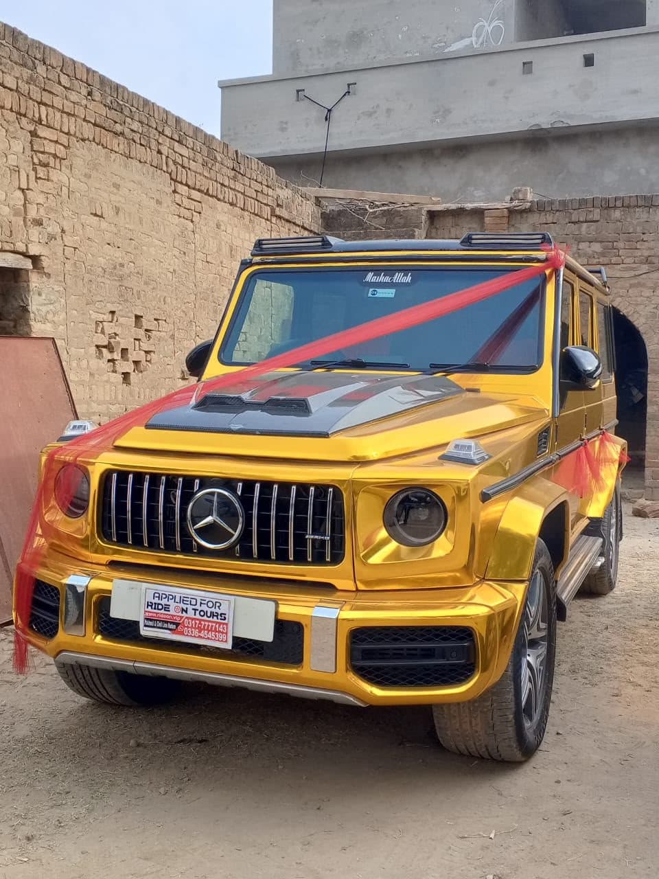 Mercedes-AMG G63 Gold edition in gold for rent at RideOnTours
