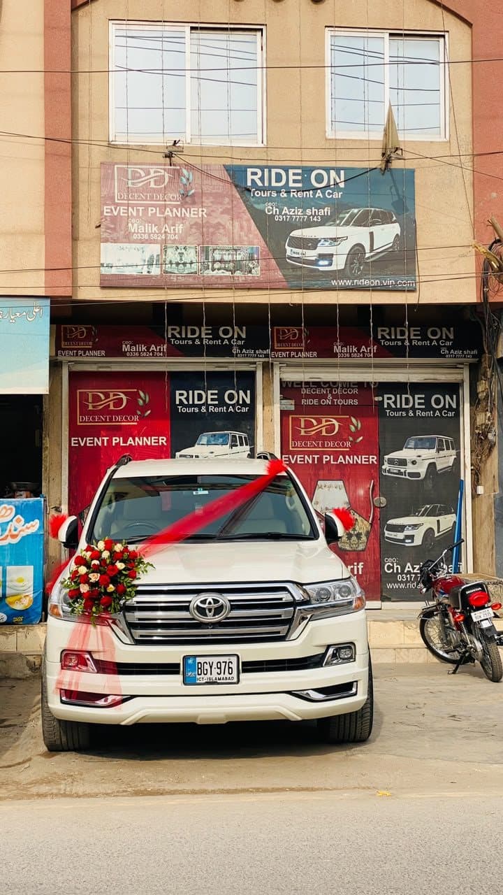 Toyota Land Cruiser V8 (LC200) in white for rent at RideOnTours